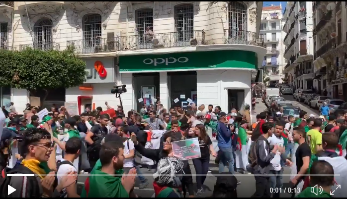 Vidéo / 13e Mardi : Marche des étudiants à Alger