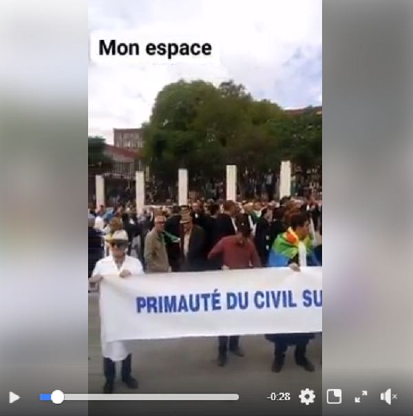 Vidéo : Marche commune des étudiants, avocats et corps médical à Tizi Ouzou