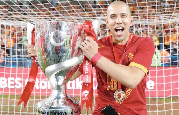 Il a remporté le doublé avec son club turc de Galatasaray : Feghouli, la nouvelle année de grâce !