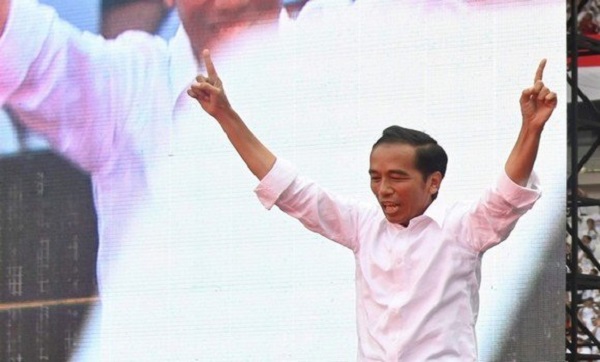 Présidentielle en Indonésie: Joko Widodo proclame sa victoire