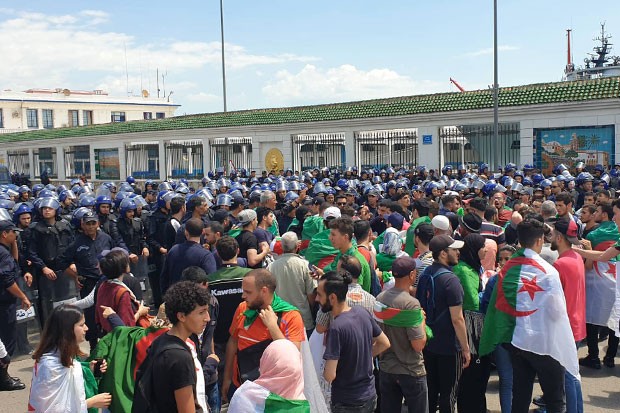 Pour leur 14e manifestation à Alger : Les étudiants maintiennent la pression