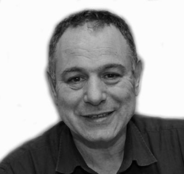 Tarek Mira, militant politique, à l’expression : « Le pouvoir n’est plus seul à décider »