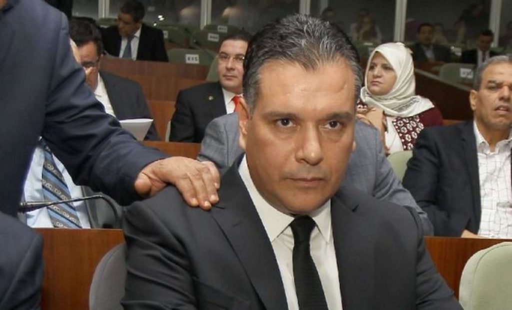 Le groupe parlementaire du FLN appelle Bouchareb à démissionner
