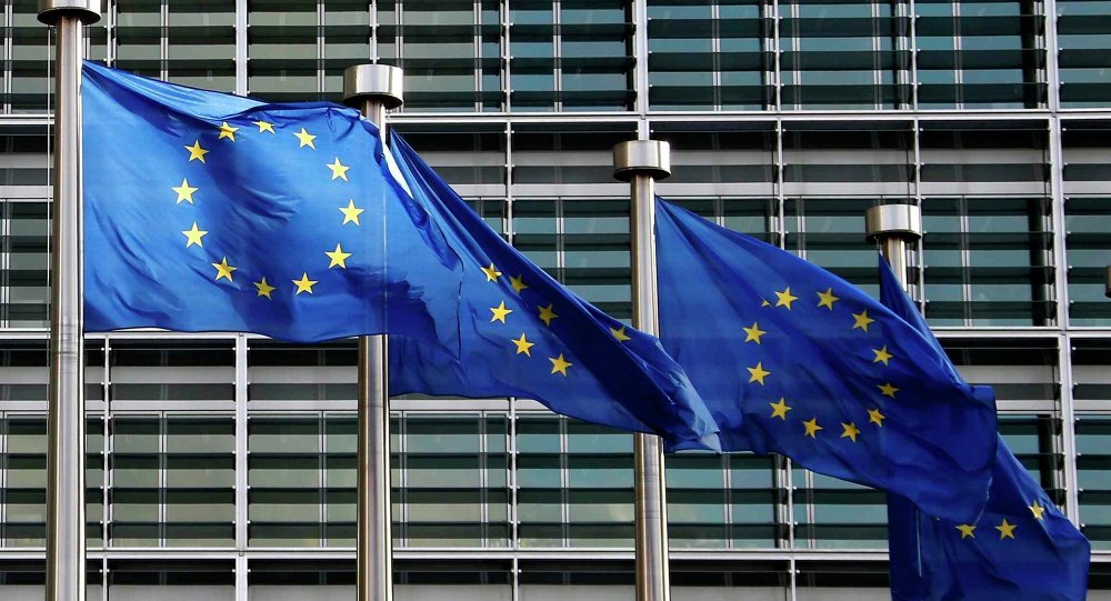 L’UE salue les marches pacifiques en Algérie !