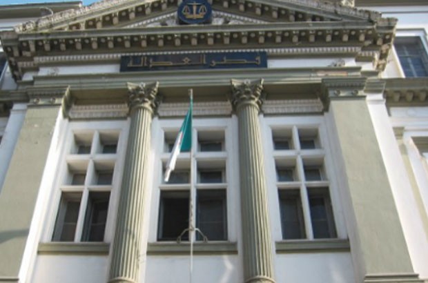 Comparution de l’ex-DGSN Abdelghani Hamel et des membres de sa famille devant le tribunal de Sidi M’Hamed