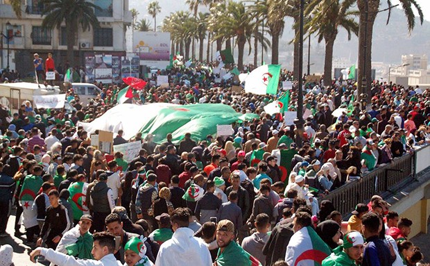 Tentatives de déstabilisation du “Hirak” à Oran : Des citoyens s’insurgent