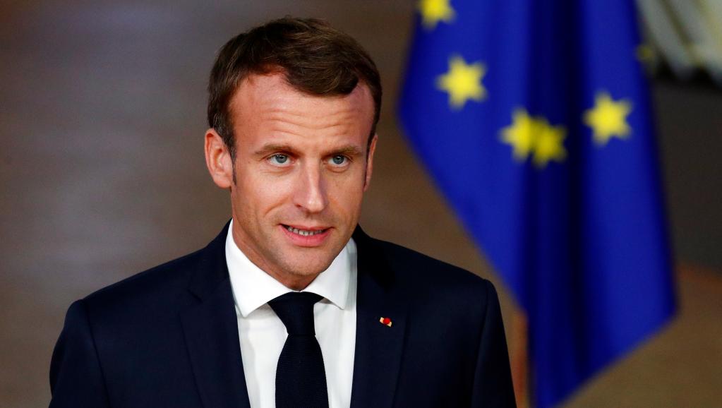 Emmanuel Macron évoque “une crise politique en Algérie” !