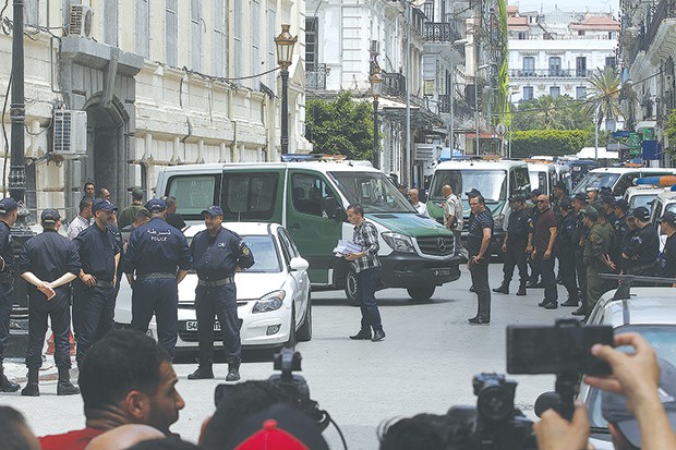 Malgré les poursuites judiciaires contre des responsables, l’opinion reste sceptique / Pouvoir-peuple : la crise de confiance persiste