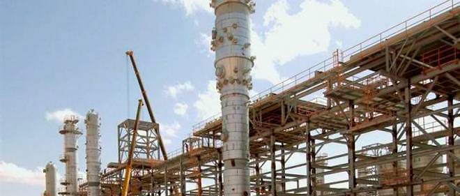 Adrar: Deux complexes gaziers bloqués par des chômeurs