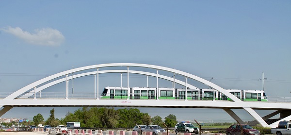 Le consortium Alstom/Cosider célèbre avec l’EMA l’entrée en service commercial de la première partie de l’extension de la ligne de tramway de Constantine
