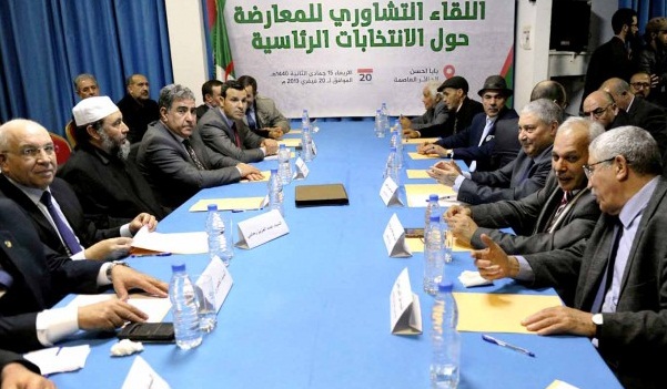 Appel au dialogue de Bensalah: l’opposition critique et l’allégeance favorable