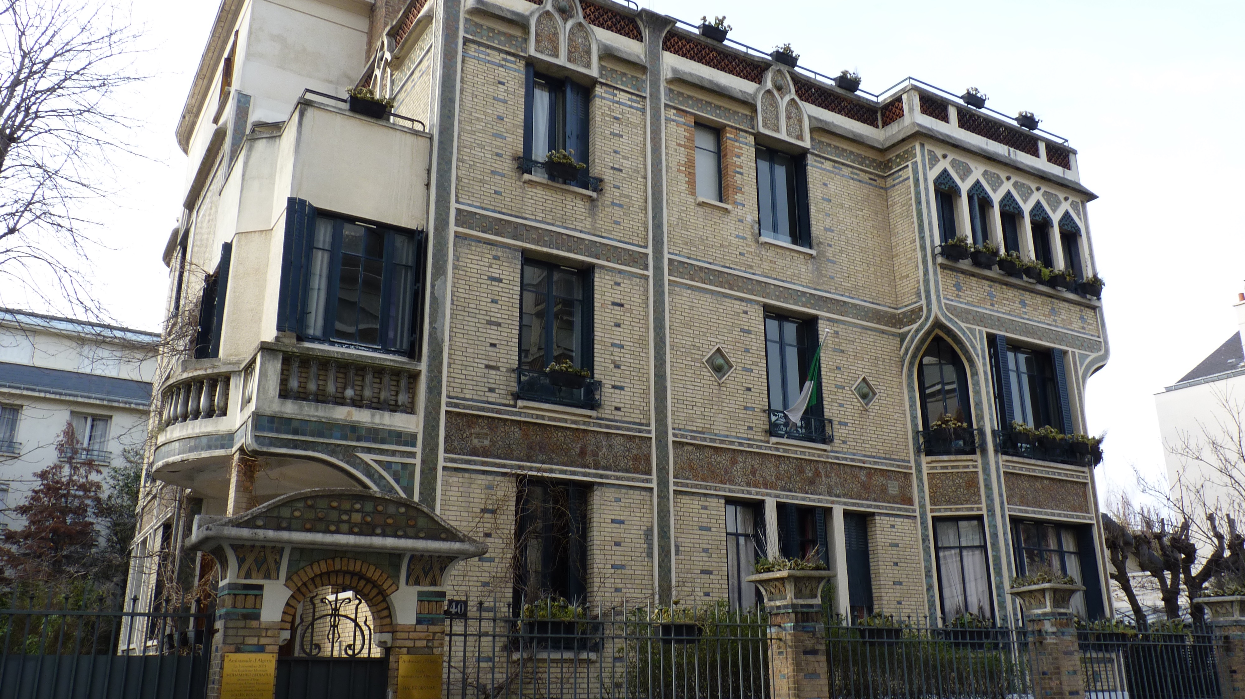 Ecole internationale algérienne de Paris: la directrice limogée !