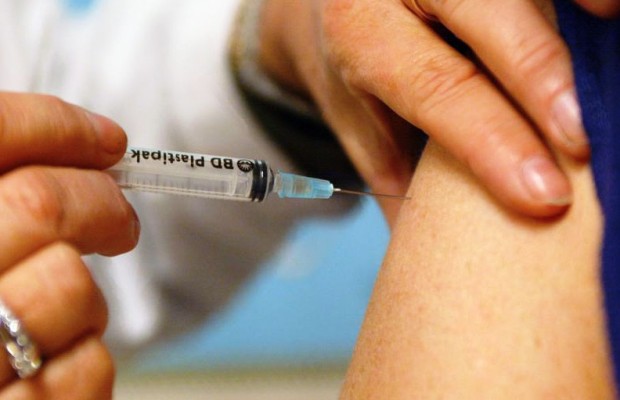 Santé : Comment reconquérir la confiance en la vaccination ?