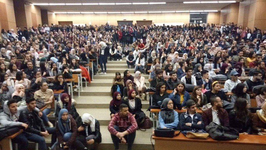 Les étudiants partagés entre le Hirak et les études : L’année universitaire est sauvée