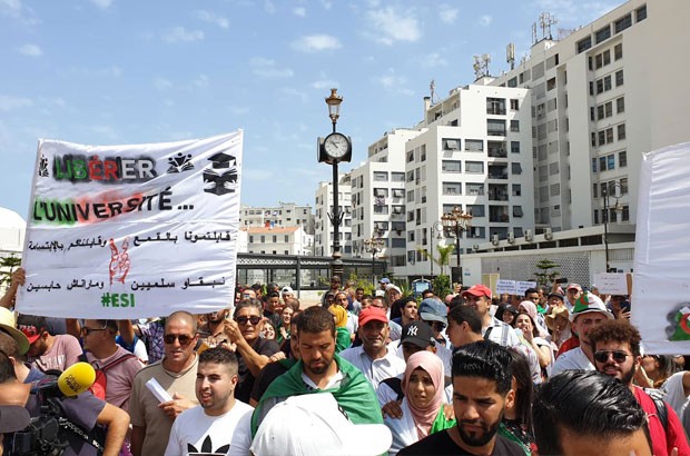 23e manifestation des étudiants à Alger : «Pas de dialogue avec la bande mafieuse»