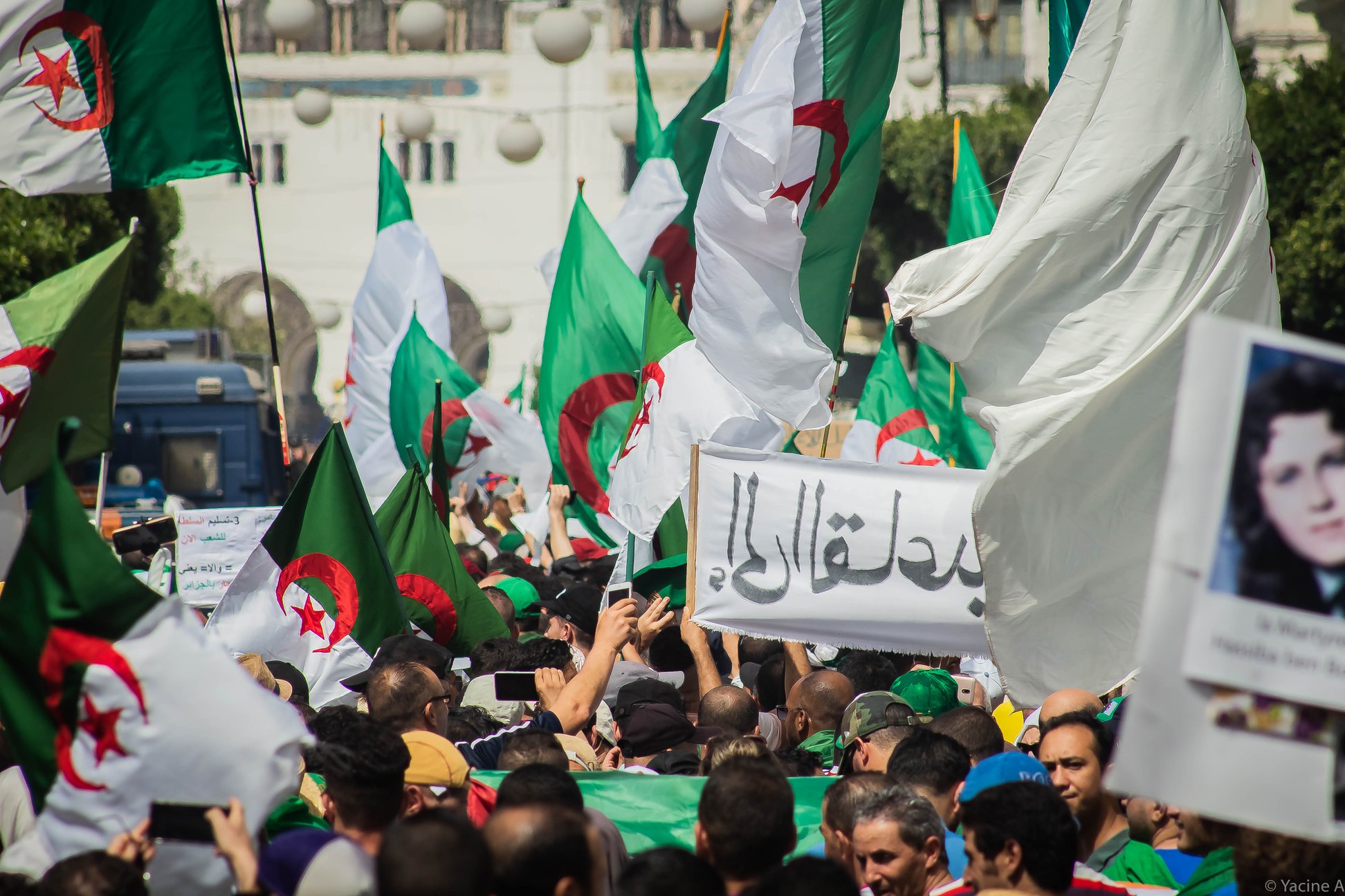 Les photos marquantes du 20e vendredi à Alger par Yacine Aouli