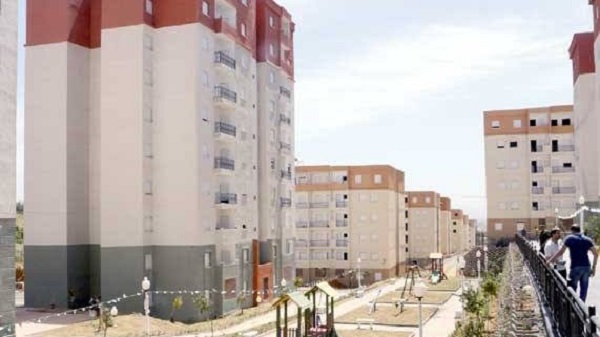Distribution de l’eau potable: la gestion des installations cédée à SEAAL dans les quartiers AADL d’Alger