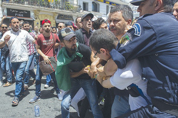 Incarcération de Bouregâa et mise sous mandat de dépôt de 16 manifestants : Les libertés en péril