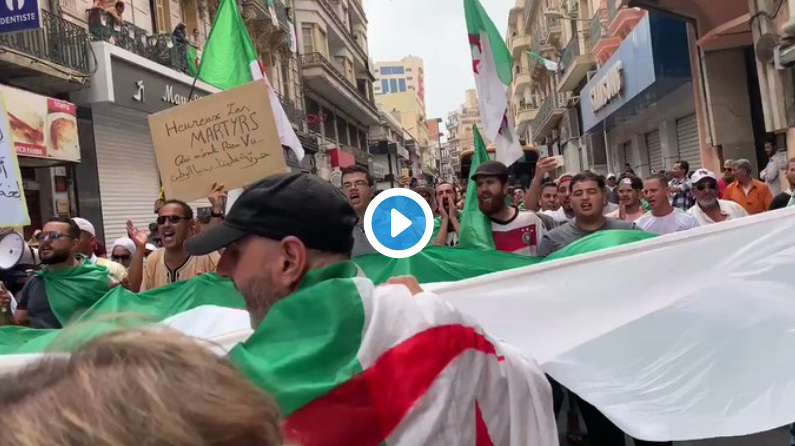 22e vendredi : Forte mobilisation à Oran !
