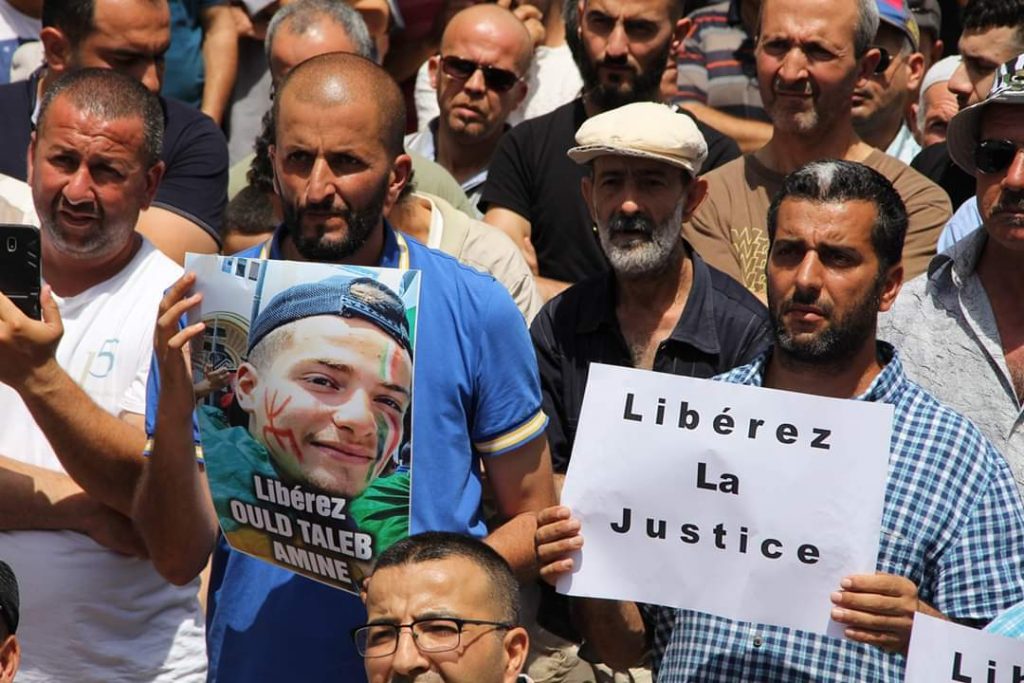 Rassemblement à Tizi Ouzou pour la libération des détenus d’opinion !