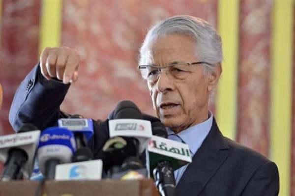 Hamrouche « pas candidat à des instances de transition et élection »