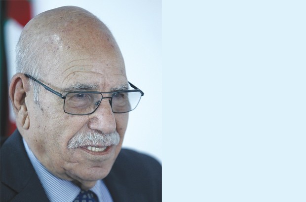 Alors que ses avocats ont introduit un appel pour sa libération : Affaire Bouregâa, vers une plainte contre l’EPTV