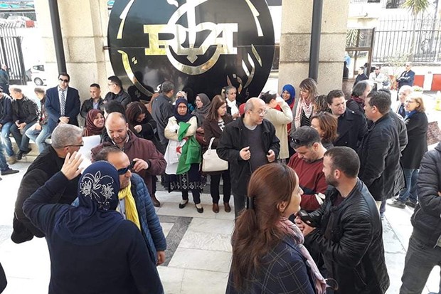 Combat contre la censure dans les médias publics : Les journalistes de la Télévision publique observent leur 16e sit-in