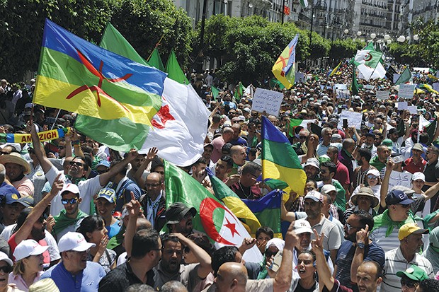 Arrestations, pression sur les médias et manœuvres de division : Quand le pouvoir veut imposer sa “solution”