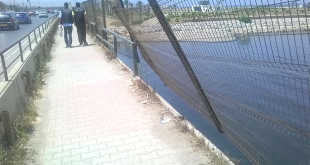 Plage jouxtant le centre commercial Ardis (Alger) : Un lieu de détente ou un dépotoir pour déchets ?