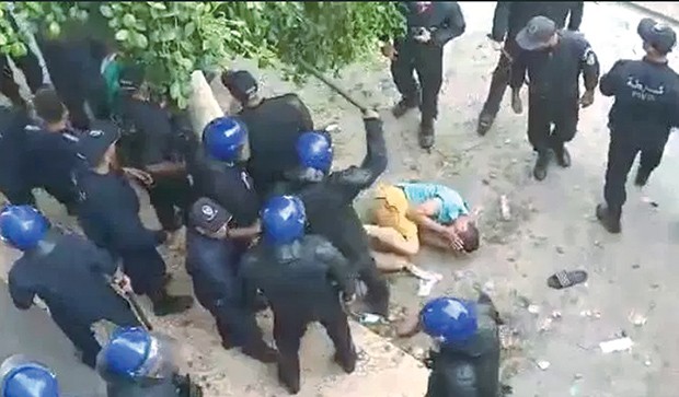 Elle est signée par 49 associations de France et des personnalités : Pétition pour l’arrêt de la répression en Algérie