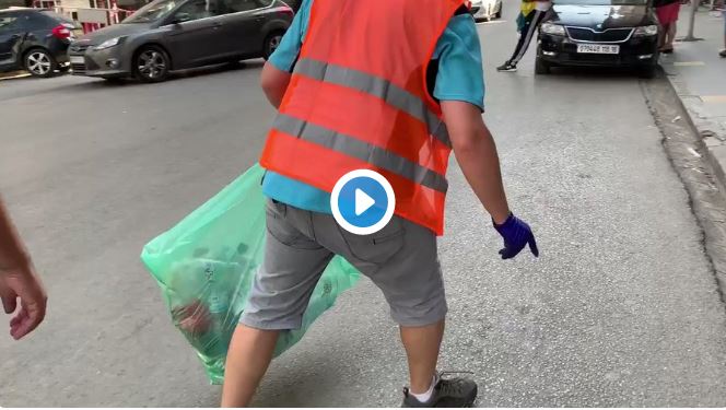 Vidéo : nettoyage des rues d’Alger après les manifestations