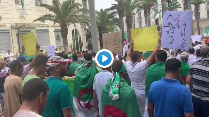 26e vendredi : Imposante marche à Oran