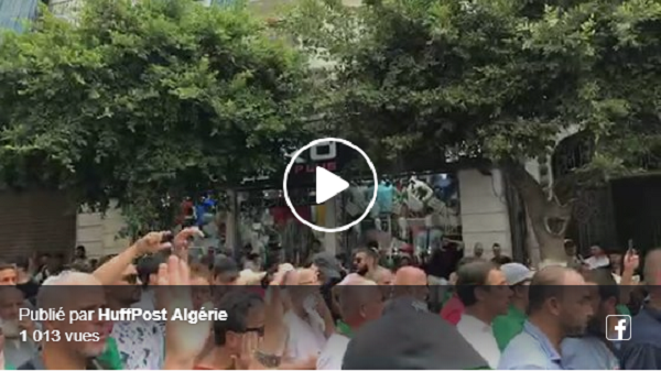 Vidéo/ 24e mardi des étudiants : La manifestation des étudiants a atteint la rue Larbi Ben Mhidi