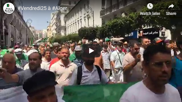 Les manifestants affluent à Alger malgré la canicule [vidéo]