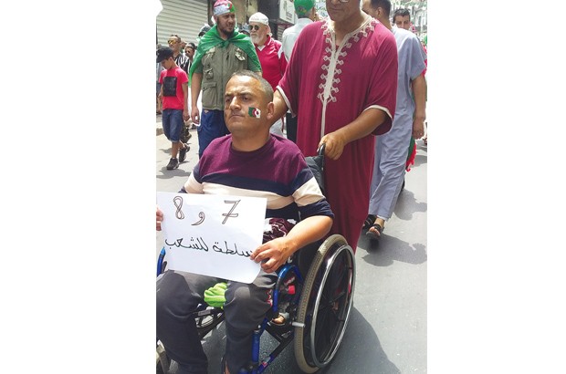 Ils sont présents chaque vendredi dans les rues d’Oran : Ces handicapés qui marchent contre le pouvoir