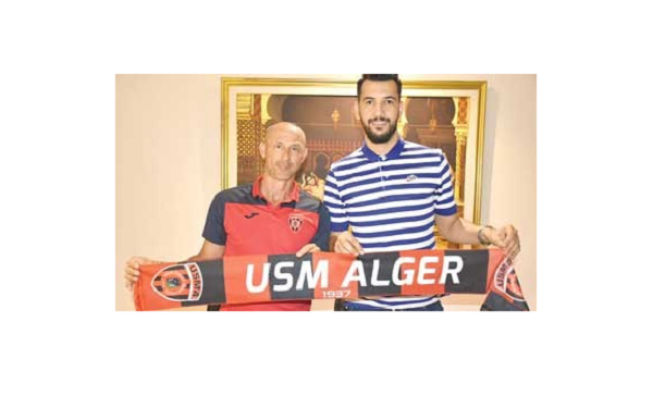USM Alger: Hichem Belkaroui rejoint les Rouge et Noir