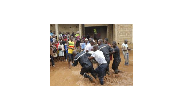 Inondations dans la région d’Akdhouethen (Mali): aides humanitaires aux victimes