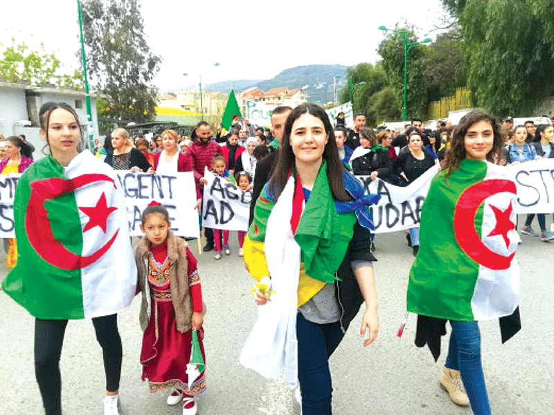Incarcérée à El Harrach, Samira Messouci privée de soins depuis le 28 juin (CNLD)