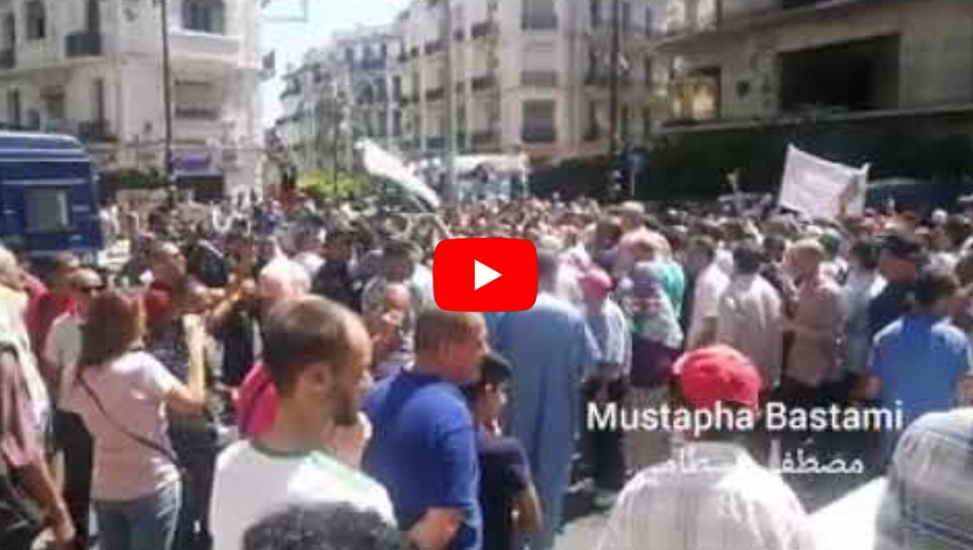 Les manifestants à Alger : « La désobéissance civile arrive ! »
