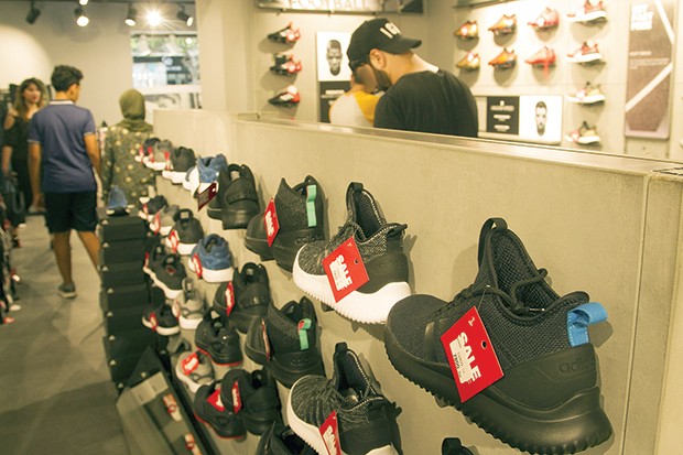 Les magasins ne connaissent pas l&rsquo;affluence habituelle : Les Algériens boudent les soldes d’été