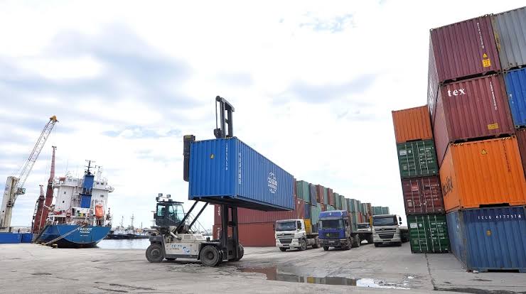 Importation des services : le gouvernement veut réduire la facture