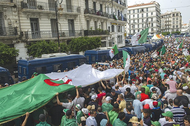 Mouvement populaire pour le changement de système : 25e vendredi pour maintenir la pression