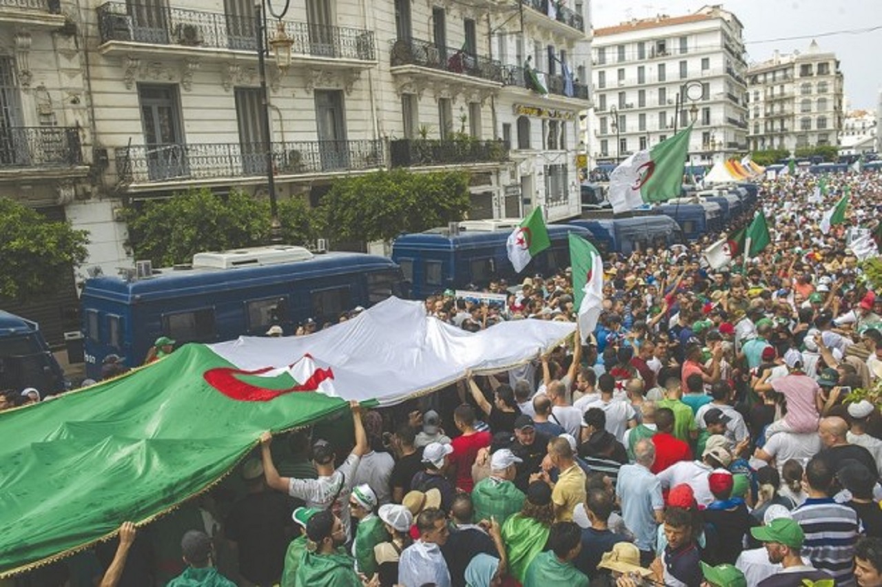 Les algériens manifesteront de nouveau demain : Un 26e vendredi pour défier l’usure