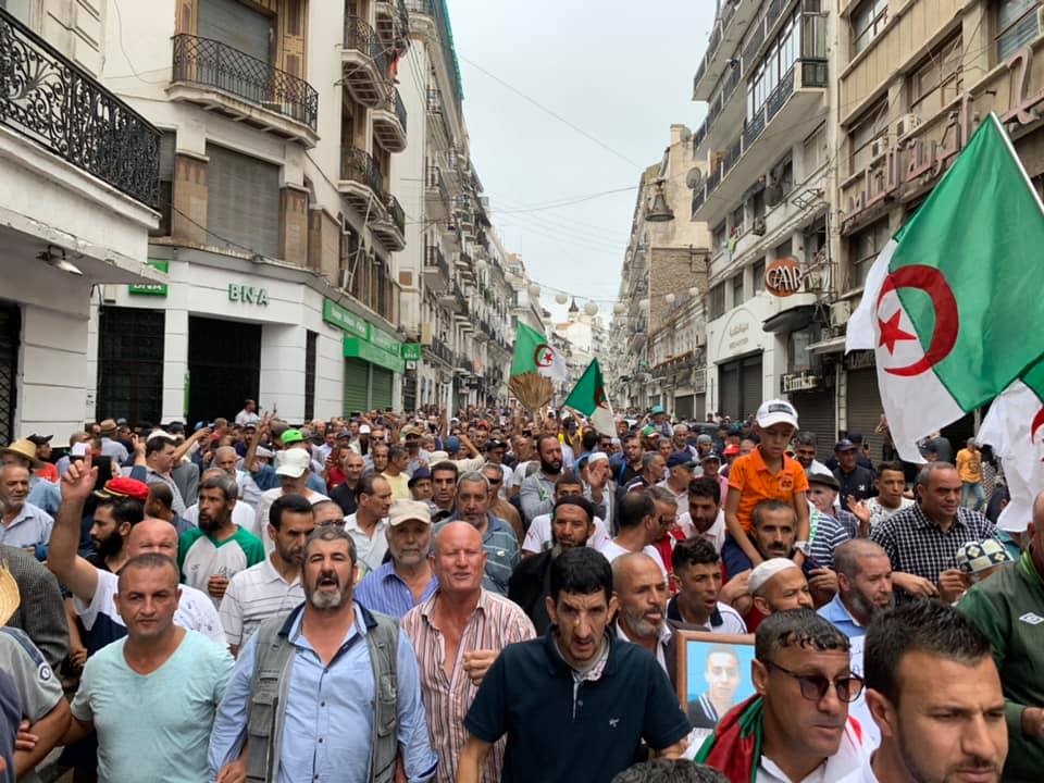 30ème mardi : un étudiant en détention provisoire et une femme mère de 5 enfants sous contrôle judiciaire