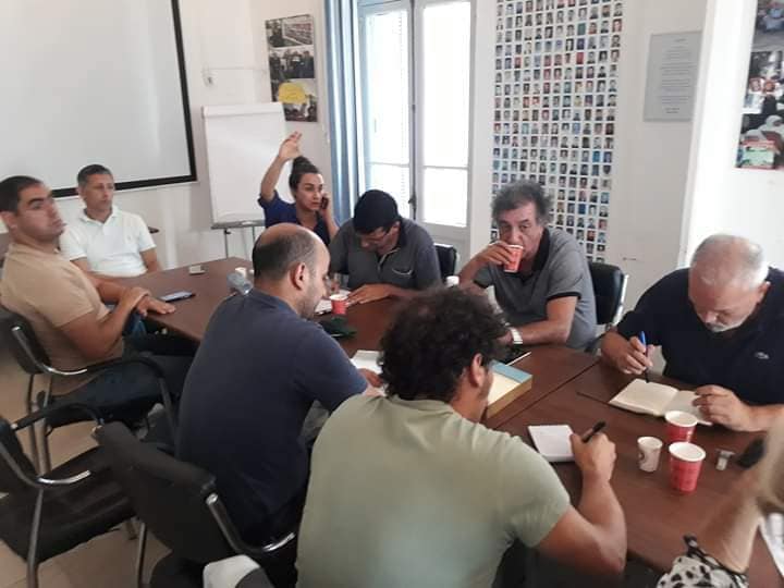 La société civile appelle les partis à renforcer le “hirak”: “Cette dérive autoritaire menace toutes les libertés”