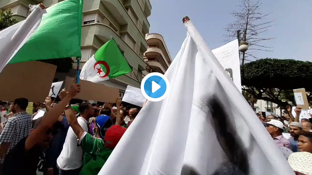 Imposante marche pour le 30e vendredi à Mostaganem