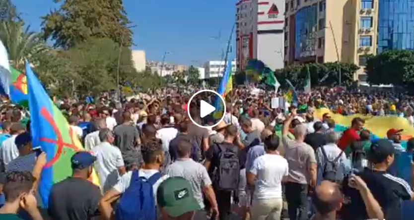 Raz de marée humain à Béjaïa pour le 32e vendredi