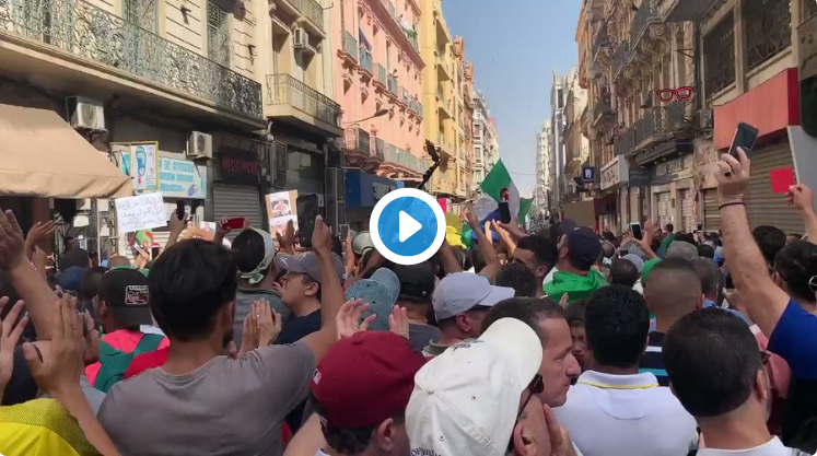 Les Oranais plus nombreux dans la rue pour le 32e vendredi