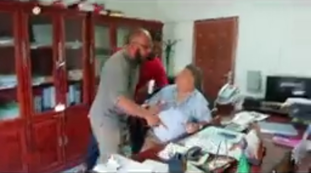 Affaire du directeur de l’hôpital de Ain M’lila : Cinq personnes incarcérées !