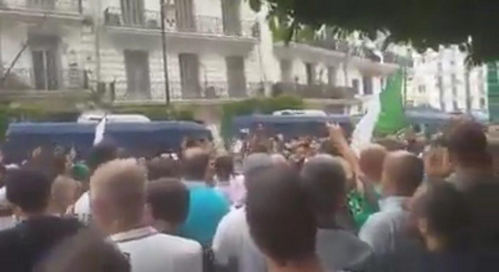 31e vendredi : les premiers manifestants déjà à Alger centre